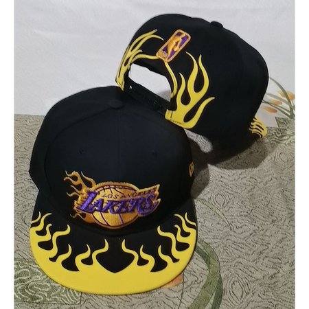 Los Angeles Lakers Snapback Hat